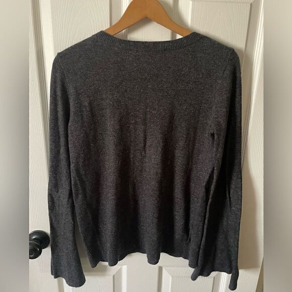 Women’s Loft Sweater. Gray /wide Sleeves Size XS - Picture 3 of 7